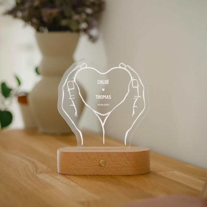 Lampe LED personnalisée Cœur avec mains et noms